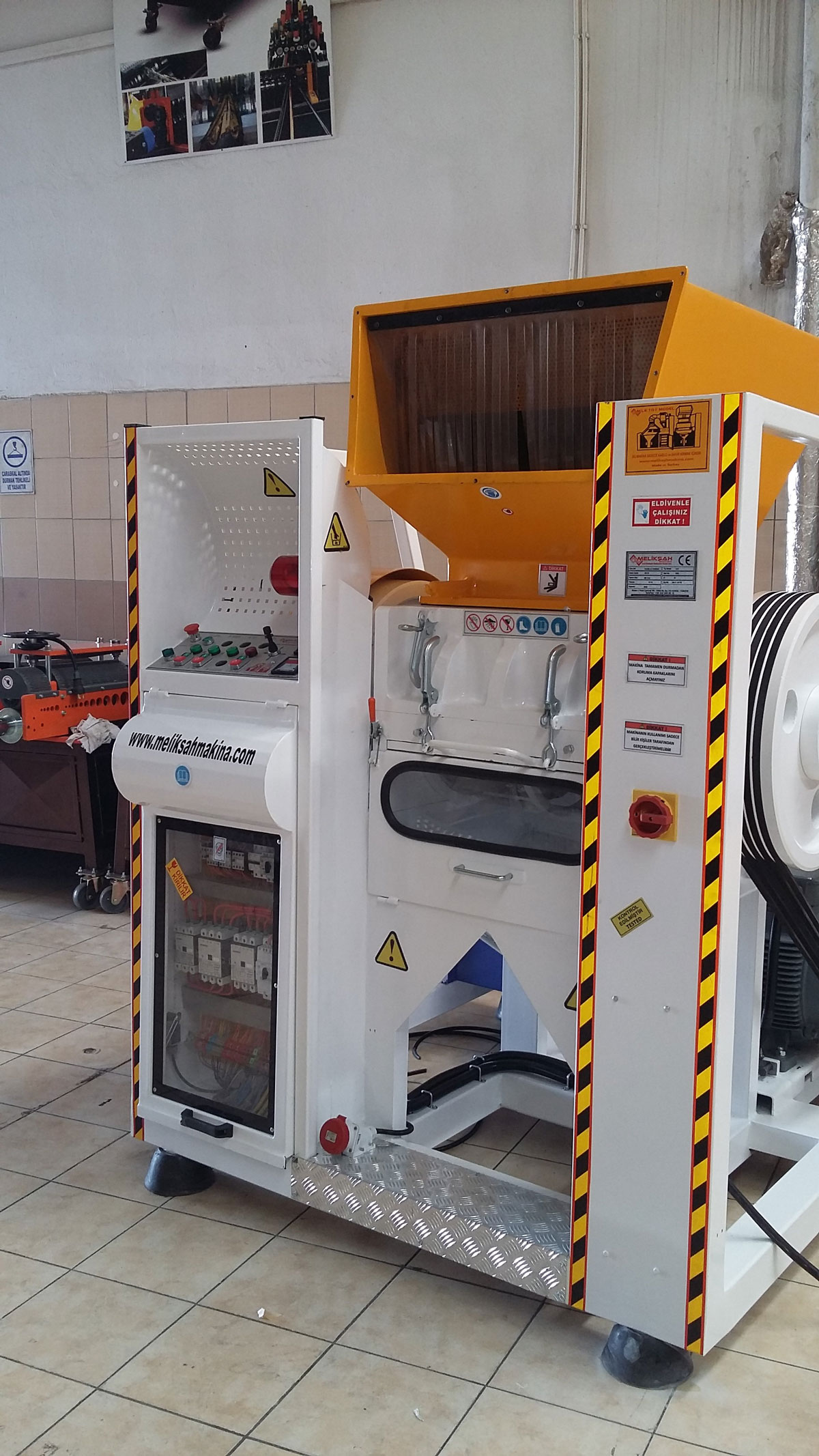 MLK 104 KIRMA MAKİNESİ1